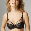 Simone Perele Soutien-gorge Décolleté Plongeant à Armatures Simone Pérèle Collection De Lingerie Permanente Bloom Coloris Noir. -SOUTIEN-GORGE Soldes Boutique Soutien gorge decollete plongeant a armatures Simone Perele Bloom noir 12Y319 015 02