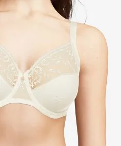 Soutien-gorge Armatures Couvrant Grande Taille Chantelle Lingerie De La Collection Every Curve Coloris Noir. 9 Soutien-gorge Armatures Couvrant Grande Taille Chantelle Lingerie De La Collection Every Curve Coloris Noir. -SOUTIEN-GORGE Soldes Boutique Soutien gorge emboitant Chantelle every curve ivoire nacre C16B10 0LW 3
