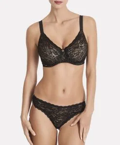 Soutien-gorge Emboitant Grande Taille Avec Armatures De La Collection Lingerie Permanente Rosessence Par Aubade Paris. 8 Soutien-gorge Emboitant Grande Taille Avec Armatures De La Collection Lingerie Permanente Rosessence Par Aubade Paris. -SOUTIEN-GORGE Soldes Boutique Soutien gorge emboitant confort Aubade rosessence noir HK13 2