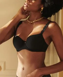 Soutien-gorge Moulé Emboitant Grande Taille Collection Lingerie Quotidienne Sweetessence Coloris Noir De Chez Aubade Paris. -SOUTIEN-GORGE Soldes Boutique Soutien gorge emboitant confort grande taille sweetessence black Aubade noir IKC13 NOIR fashion 1