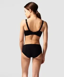 Soutien-gorge Armatures Couvrant Grande Taille Noir Collection Day To Night De Chez Chantelle. 11 Soutien-gorge Armatures Couvrant Grande Taille Noir Collection Day To Night De Chez Chantelle. -SOUTIEN-GORGE Soldes Boutique Soutien gorge emboitant grande taille Chantelle Day to Night noir C15F10 011 5