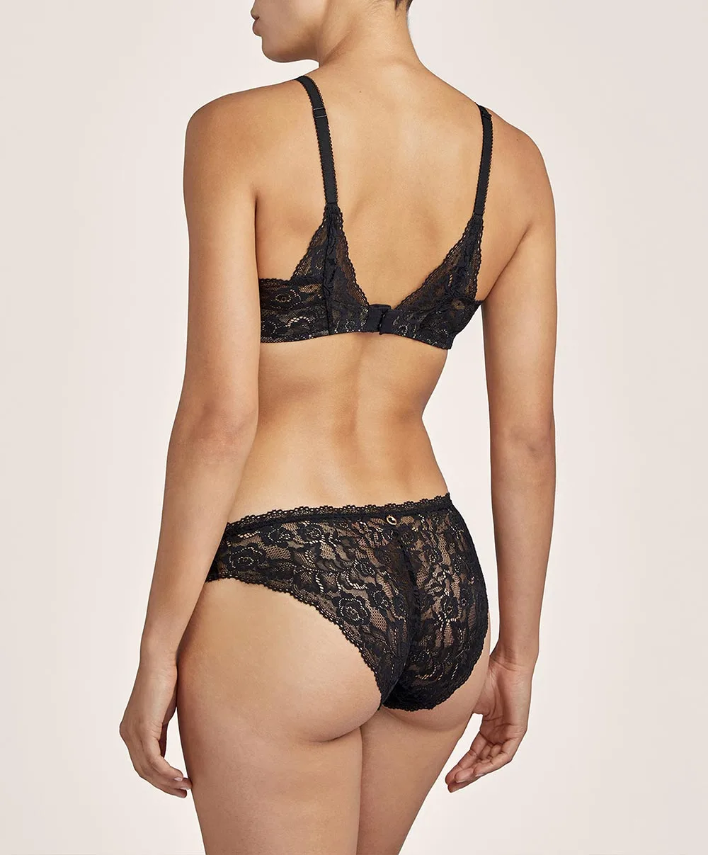 Soutien-gorge Foulard Triangle Plunge Effet Push De La Collection Lingerie Permanente Rosessence Par Aubade Paris. 5 Soutien-gorge Foulard Triangle Plunge Effet Push De La Collection Lingerie Permanente Rosessence Par Aubade Paris. – Image 3