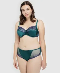 Soutien-gorge Grande Taille En Soie Collection Splendeur Soie De La Marque Lise Charmel Coloris Splendeur Turquoise. 8 Soutien-gorge Grande Taille En Soie Collection Splendeur Soie De La Marque Lise Charmel Coloris Splendeur Turquoise. -SOUTIEN-GORGE Soldes Boutique Soutien gorge grande taille en soie Lise Charmel Splendeur Soie turquoise vert et violet ACC6180 ST 3
