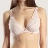 Soutien-gorge Grande Taille Triangle Plunge De La Collection Lingerie Permanente Rosessence Par Aubade Paris.