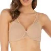 Soutien-gorge Moulé Armatures Triangle Collection De Lingerie Quotidienne Lisse Coloris Frappe (=peau) Par Wacoal. 