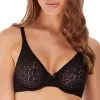 Soutien-gorge Moulé En Dentelle Armatures Collection De Lingerie Permanente Wacoal Halo Lace, Coloris Noir.