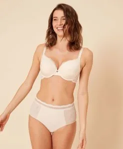 Simone Perele Soutien-gorge Coque Moulé à Armatures Simone Pérèle De La Collection De Lingerie Permanente Confiance, Coloris Aurore. 8 Simone Perele Soutien-gorge Coque Moulé à Armatures Simone Pérèle De La Collection De Lingerie Permanente Confiance, Coloris Aurore. -SOUTIEN-GORGE Soldes Boutique Soutien gorge moule padding Simone Perele Confiance aurore chair 12K363 766 ensemble