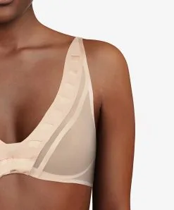 Soutien-gorge Plongeant Triangle à Armatures Chantal Thomass De La Collection Accent En Coloris Beige Doré. 10 Soutien-gorge Plongeant Triangle à Armatures Chantal Thomass De La Collection Accent En Coloris Beige Doré. -SOUTIEN-GORGE Soldes Boutique Soutien gorge plongeant armatures triangle Chantal Thomass Accent beige dore chair T02D10 01N 12