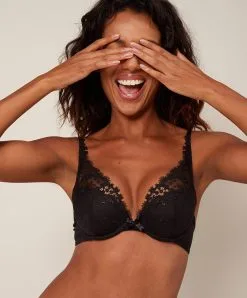 Simone Perele Soutien-gorge Push-up Triangle Décolleté Plongeant Collection Wish Coloris Noir De Chez Simone Pérèle.  -SOUTIEN-GORGE Soldes Boutique Soutien gorge push up decollete plongeant Simone Perele Wish noir 12B347 015 6