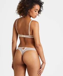 Soutien-gorge Push-up Aubade De La Collection Velvet Memories. -SOUTIEN-GORGE Soldes Boutique Soutien gorge push up velvet memories Aubade champagne rose RBN81 DAWN 2