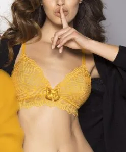 ANTIGEL DE LISE CHARMEL Soutien-gorge Sans Armatures Collection Onde Graphic Coloris Miel Blond De La Marque De Lingerie Antigel Par Lise Charmel.