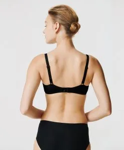 Soutien-gorge Sans Armatures Noir Coupe Couvrante Et Emboîtante De La Collection Amazone Par Chantelle Paris.  -SOUTIEN-GORGE Soldes Boutique Soutien gorge sans armatures Chantelle Amazone noir C21020 011 4