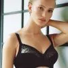Soutien-gorge Sans Armatures Chantelle Lingerie De La Collection Every Curve Coloris Noir.  -SOUTIEN-GORGE Soldes Boutique Soutien gorge sans armatures Chantelle every curve noir C16B20 011