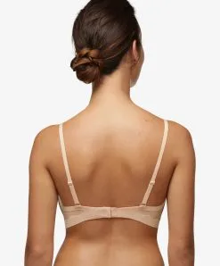 Soutien-gorge Sans Armatures Triangle Collection Pure Light De La Marque De Lingerie Chantelle. -SOUTIEN-GORGE Soldes Boutique Soutien gorge sans armatures Chantelle pure light Chair C10M20 01N 1