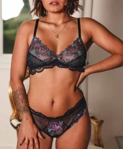 Soutien-gorge Sans Armatures Collection Magie Saphir De La Marque De Lingerie Française Lise Charmel. -SOUTIEN-GORGE Soldes Boutique Soutien gorge sans armatures Lise Charmel magie saphir eclosion ACH6511 ES 503