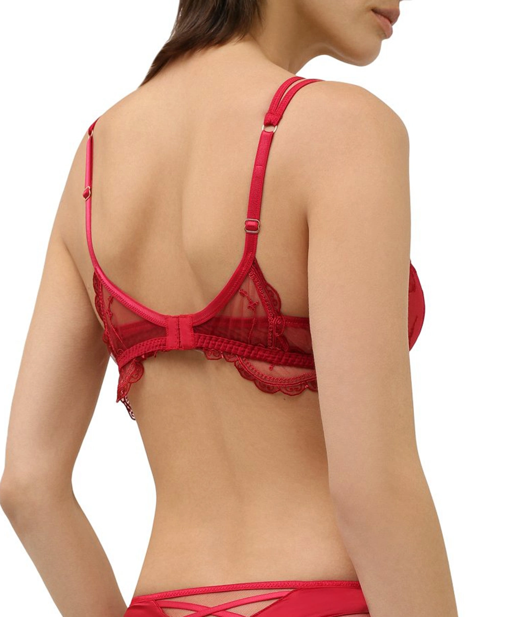 Soutien-gorge Sans Armatures Lise Charmel De La Collection Lingerie Rouge Tellement Glamour. 4 Soutien-gorge Sans Armatures Lise Charmel De La Collection Lingerie Rouge Tellement Glamour. – Image 2