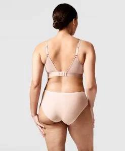 Soutien-gorge Sans Armatures Collection Lingerie Invisible Grande Taille C Magnifique De La Marque De Lingerie Chantelle, Coloris Rose Dragée. -SOUTIEN-GORGE Soldes Boutique Soutien gorge sans armatures grande taille Chantelle C Magnifique rose dragee rose poudre C18920 0JW 13