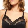 Soutien-gorge Sans Armatures Maintien Noir De La Collection De Lingerie Quotidienne Pont Neuf De Par Chantelle.