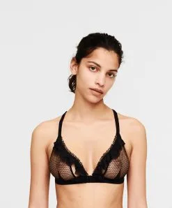 Soutien-gorge Triangle Sans Armature Chantal Thomass De La Collection Lingerie Sexy Abysse, Coloris Noir. -SOUTIEN-GORGE Soldes Boutique Soutien gorge sans armatures triangle Chantal Thomass Abysse noir T08E30 011 2