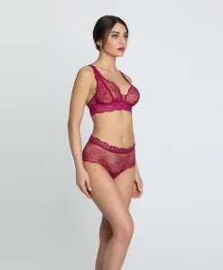 Soutien-gorge Sans Armatures Ligne Sublime En Dentelle De La Marque De Lingerie Française Lise Charmel, Coloris Fuchsia Sublime. 17 Soutien-gorge Sans Armatures Ligne Sublime En Dentelle De La Marque De Lingerie Française Lise Charmel, Coloris Fuchsia Sublime. -SOUTIEN-GORGE Soldes Boutique Soutien gorge sans armatures triangle Lise Charmel Sublime en dentelle fuchsia ACH6513 FS 6