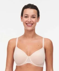 Soutien-gorge Coque Enveloppant Spacer Collection Pure Light De La Marque De Lingerie Chantelle.