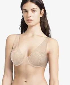 Soutien-gorge Spacer Triangle Plunge Beige Doré Collection Day To Night De Chez Chantelle. 