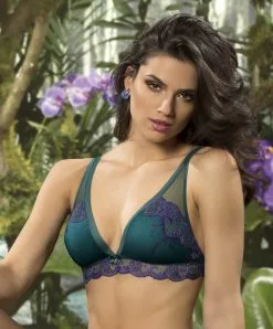 Soutien-gorge Triangle Sans Armaturesen Soie Lise Charmel Collection Splendeur Soie Coloris Splendeur Turquoise. -SOUTIEN-GORGE Soldes Boutique Soutien gorge triangle Sans Armatures Lise Charmel Apprivoise moi Rouge ACC6585 ST