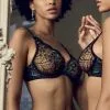 Soutien-gorge Triangle Aubade De La Collection Lingerie Fièvre Andalouse. 2 Soutien-gorge Triangle Aubade De La Collection Lingerie Fièvre Andalouse. -SOUTIEN-GORGE Soldes Boutique Soutien gorge triangle fievre andalouse Aubade lapis lazuli QC12 LPLA 10
