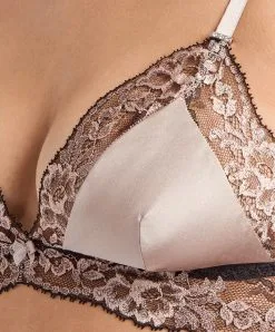 Soutien-gorge Sans Armatures Collection Femme Glamour Coloris Sonate (rose Poudré) De Chez Aubade Paris.  -SOUTIEN-GORGE Soldes Boutique Soutien gorge triangle sans armatures Femme Glamour sonate Aubade rose poudre MD10 SONA details