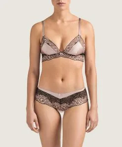 Soutien-gorge Sans Armatures Collection Femme Glamour Coloris Sonate (rose Poudré) De Chez Aubade Paris.  -SOUTIEN-GORGE Soldes Boutique Soutien gorge triangle sans armatures Femme Glamour sonate Aubade rose poudre MD10 SONA ensemble