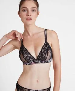 Soutien-gorge Triangle Sans Armatures En Promotion De La Collection Aubade Magic Garden. 11 Soutien-gorge Triangle Sans Armatures En Promotion De La Collection Aubade Magic Garden. -SOUTIEN-GORGE Soldes Boutique Soutien gorge triangle sans armatures magic garden Aubade noir IA10 PIVN