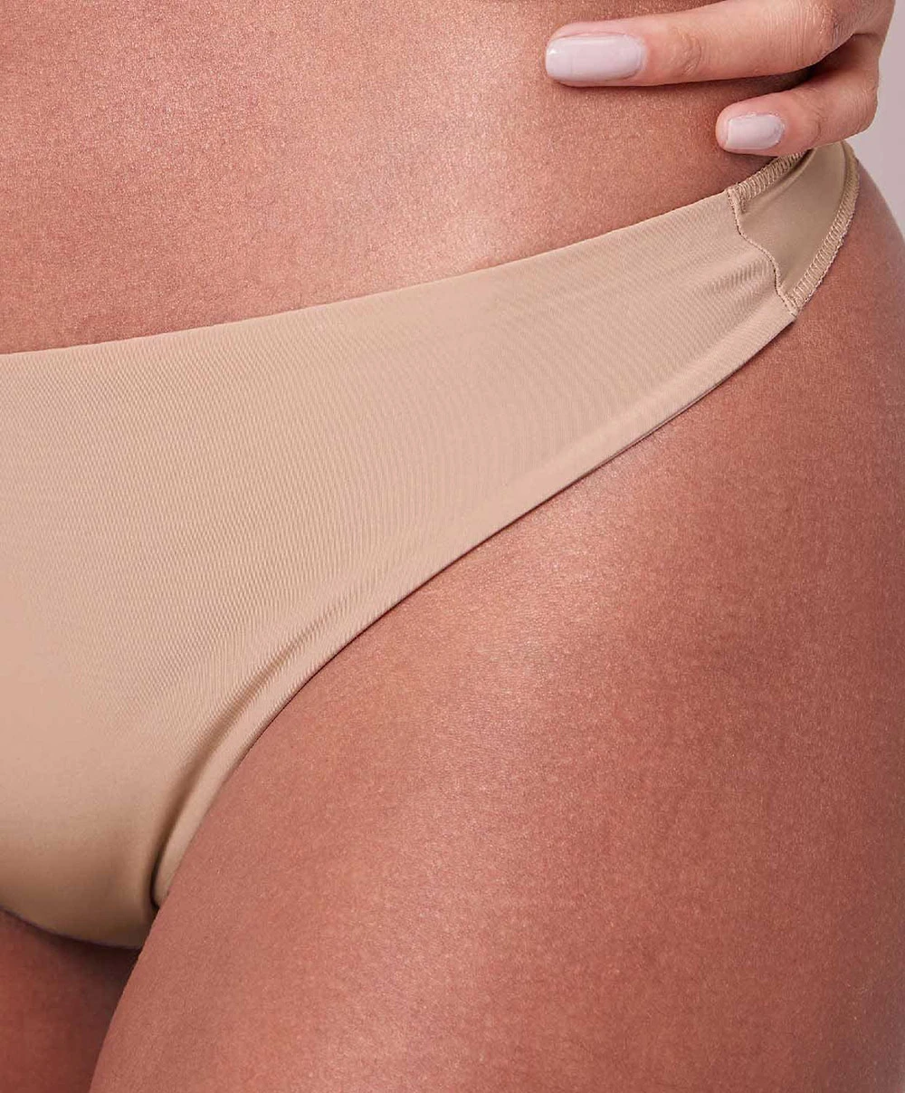 Simone Perele String Inspiration De Chez Simone Pérèle Effet Invisible Sous Les Vêtements En Maille Microfibre "lotion Touch" Légère Et Ultra-confortable. 7 Simone Perele String Inspiration De Chez Simone Pérèle Effet Invisible Sous Les Vêtements En Maille Microfibre "lotion Touch" Légère Et Ultra-confortable. – Image 5