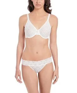 String Dentelle Collection De Lingerie Permanente Wacoal Halo Lace, Coloris Ivoire. -SOUTIEN-GORGE Soldes Boutique String dentelle Wacoal Halo Lace ivoire ivory IVY WA879205 IVY 2