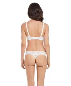 String Dentelle Collection De Lingerie Permanente Wacoal Halo Lace, Coloris Ivoire. -SOUTIEN-GORGE Soldes Boutique String dentelle Wacoal Halo Lace ivoire ivory IVY WA879205 IVY 3