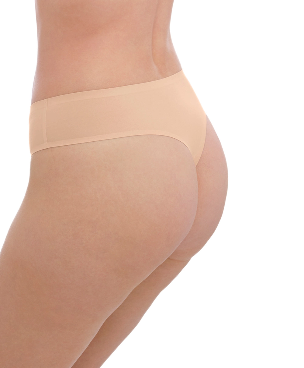 String Invisible Stretch Collection Smoothease De Chez Fantasie Lingerie, Coloris Natural Beige. 4 String Invisible Stretch Collection Smoothease De Chez Fantasie Lingerie, Coloris Natural Beige. – Image 2