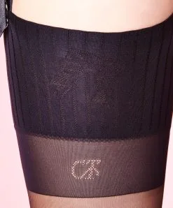 Bas Chantal Thomass Transparent 15D Motif Baguette Arrière à Pointes Renforcées. 15 Bas Chantal Thomass Transparent 15D Motif Baguette Arrière à Pointes Renforcées. -SOUTIEN-GORGE Soldes Boutique T177 Bas Couture 15 Deniers Ligne Bas et Collants Chantal Thomas Details