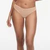 Tanga Collection Chic Essential Coloris Beige Doré  De Chez Chantelle Paris. 