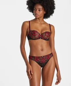 Tanga Sexy Collection Mélodie D'Été De Chez Aubade, Coloris Black Cherry. 17 Tanga Sexy Collection Mélodie D'Été De Chez Aubade, Coloris Black Cherry. -SOUTIEN-GORGE Soldes Boutique Tanga Melodie d ete black cherry Aubade rouge et noir IC26 BCHE 6