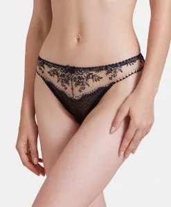 Tanga Sexy Collection Trésor Infini De Chez Aubade, Coloris Black Magic.