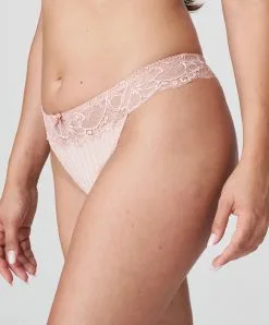 Tanga Dentelle Collection Madison De Chez PrimaDonna En Coloris Rose Poudré. -SOUTIEN-GORGE Soldes Boutique Tanga dentelle PrimaDonna Madison rose poudre 0662125 PWD 503