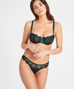 Tanga Aubade De La Collection Lingerie Fièvre Andalouse. -SOUTIEN-GORGE Soldes Boutique Tanga fievre andalouse Aubade lapis lazuli QC26 LPLA 4
