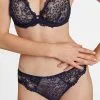 Tanga Aubade Collection Luxe Art Of Ink, Coloris Symphonie Bleue. 1 Tanga Aubade Collection Luxe Art Of Ink, Coloris Symphonie Bleue. -SOUTIEN-GORGE Soldes Boutique Tanga sexy Art of ink symphonie Aubade bleu TD26 SYMF