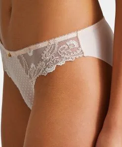 Slip Brésilien Aubade De La Collection Velvet Memories.