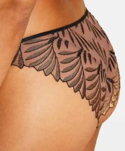 Slip Italien Aubade X Iris Van Herpen Collection Sensory Illusion.